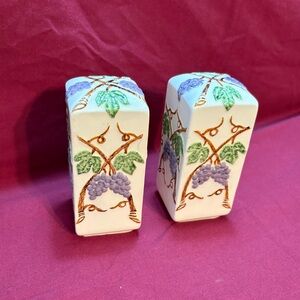 Vintage Beautiful Salt & Pepper Shakers - Purple & Green